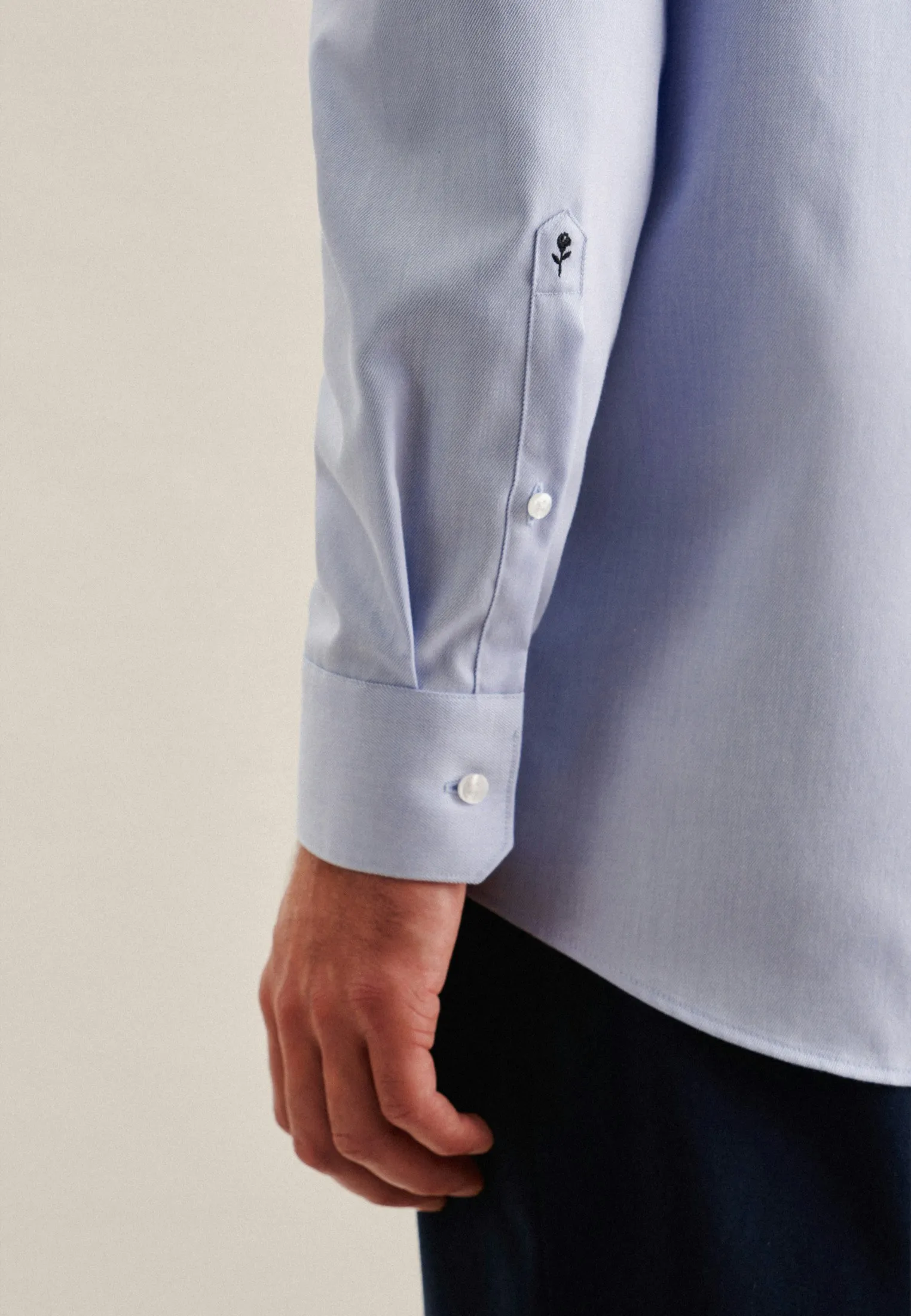 NONIRON TWILL ZAKELIJK OVERHEMD IN REGULAR WITH KENTKRAAG